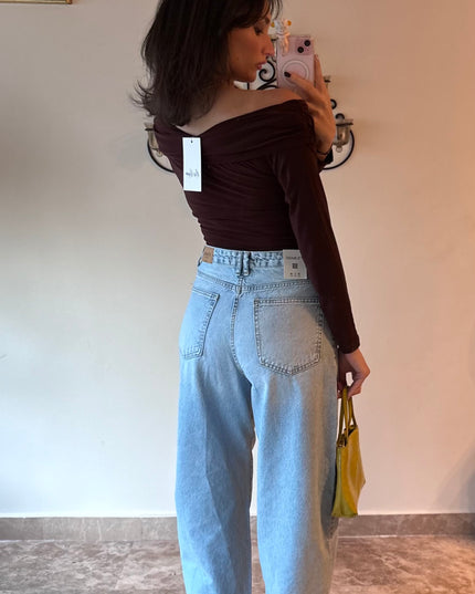 Balloon fit high rise jeans 4058