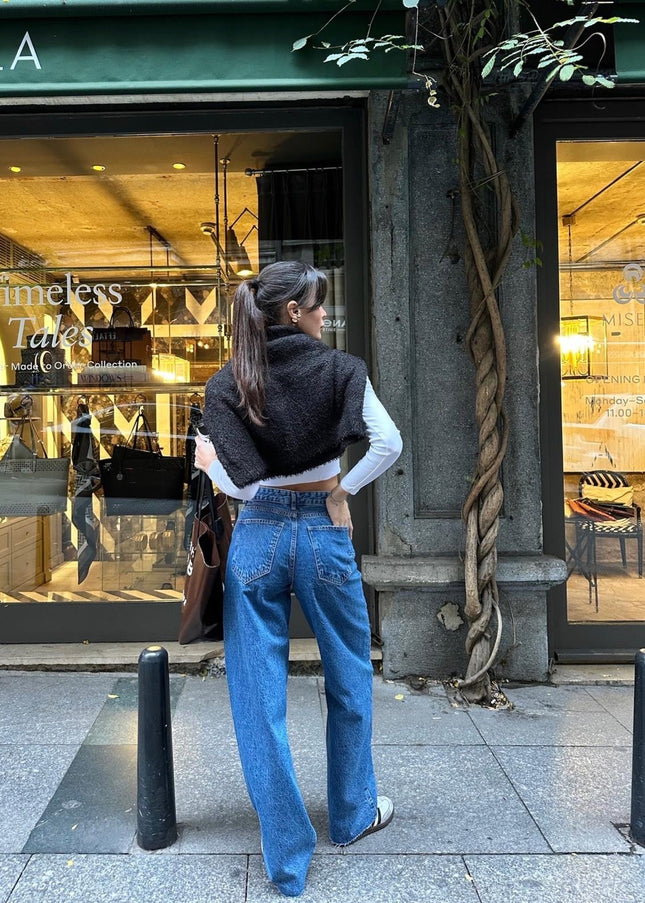 Dark blue high waisted straight jean 4075