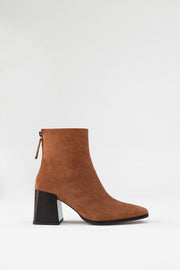 Winter low heel rounded boots 3060