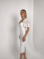 Heart shaped half sleeve dantel midi dress