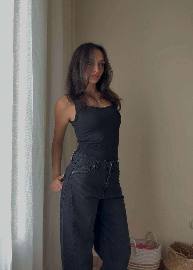 High waisted black barrel jeans 4086