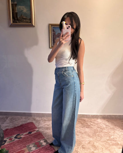 Light blue asymmetrical jean 4027