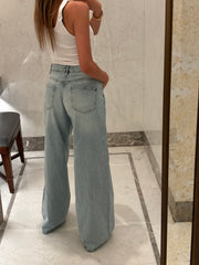 Wide legged baggy light blue jeans 3098