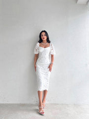 Heart shaped half sleeve dantel midi dress