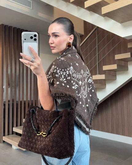 Cashmere-feel embroidered scarf 4061