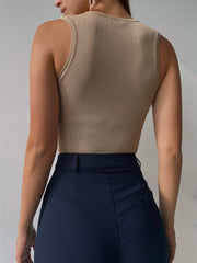 Crop detailed sleeveless top