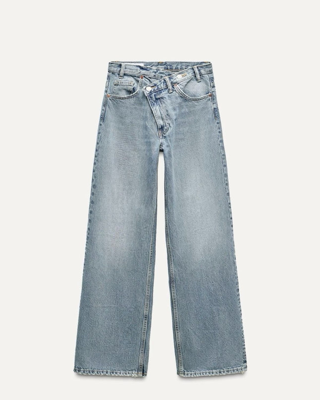 Light blue asymmetrical jean 4027