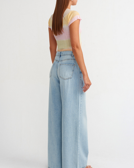 Wide legged baggy light blue jeans 3098