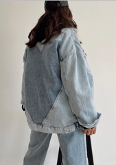 Heart-shaped back detailed denim jacket