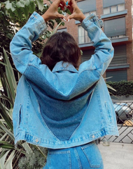 Heart-shaped back detailed denim jacket