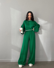 Dark green cropped set