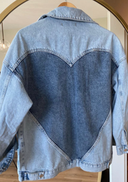 Heart-shaped back detailed denim jacket